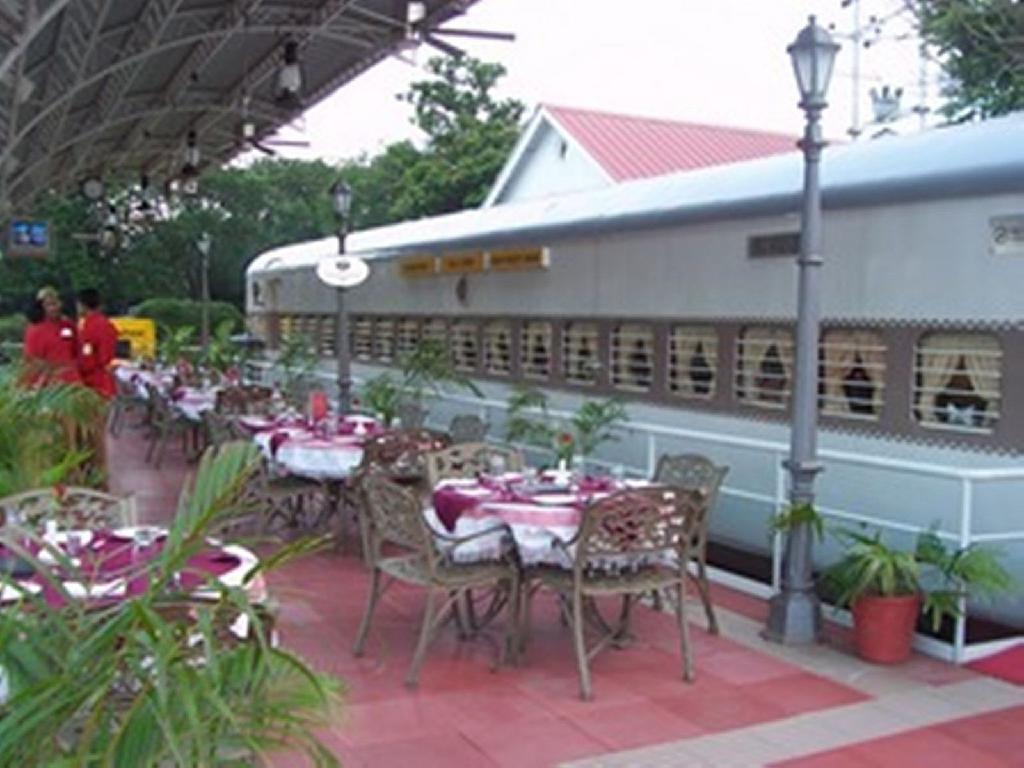 Hotel Lake View Ashok Bhopal Extérieur photo